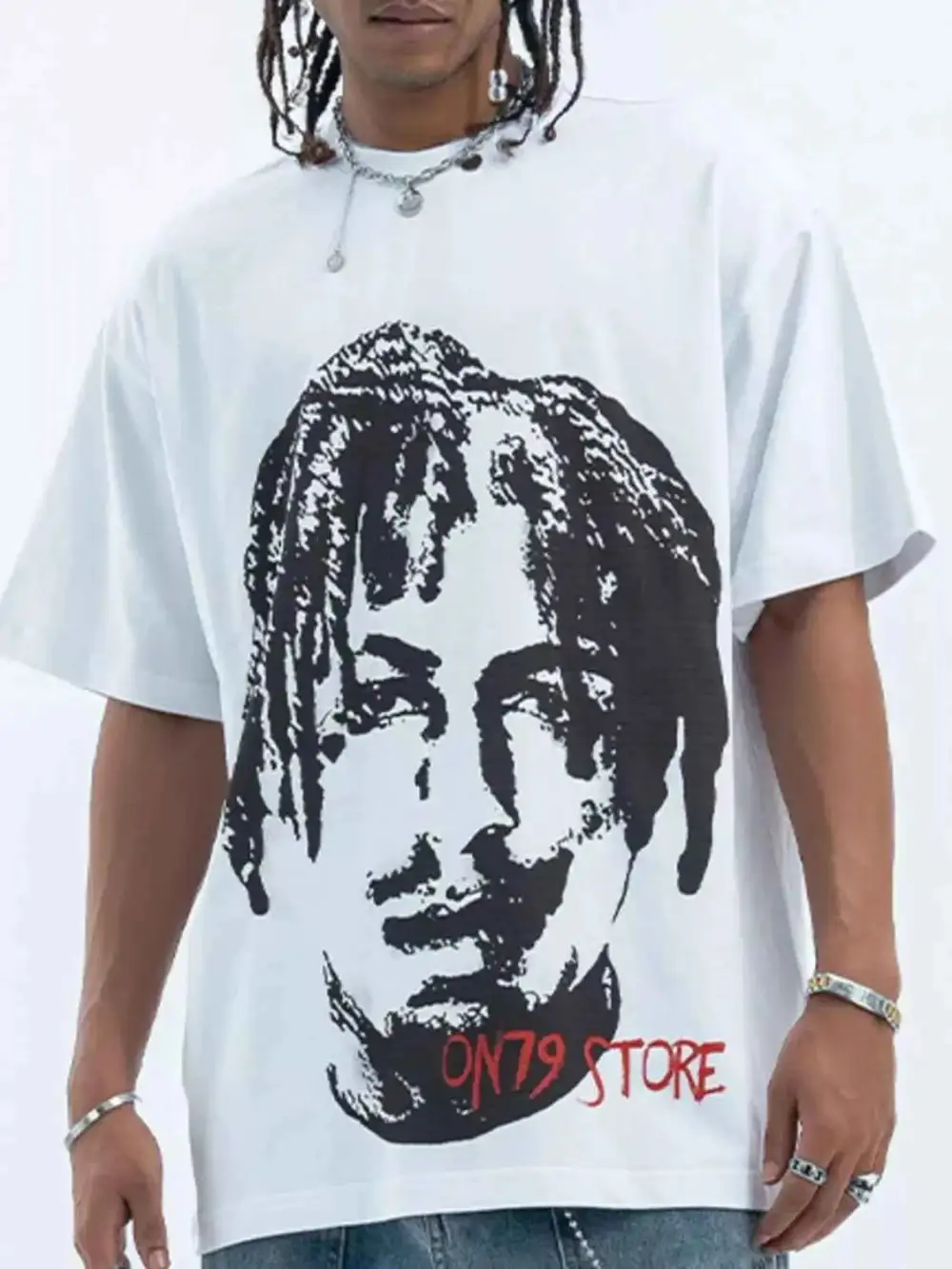 Clean Look Graphic Round Neck Short Sleeve T-Shirt