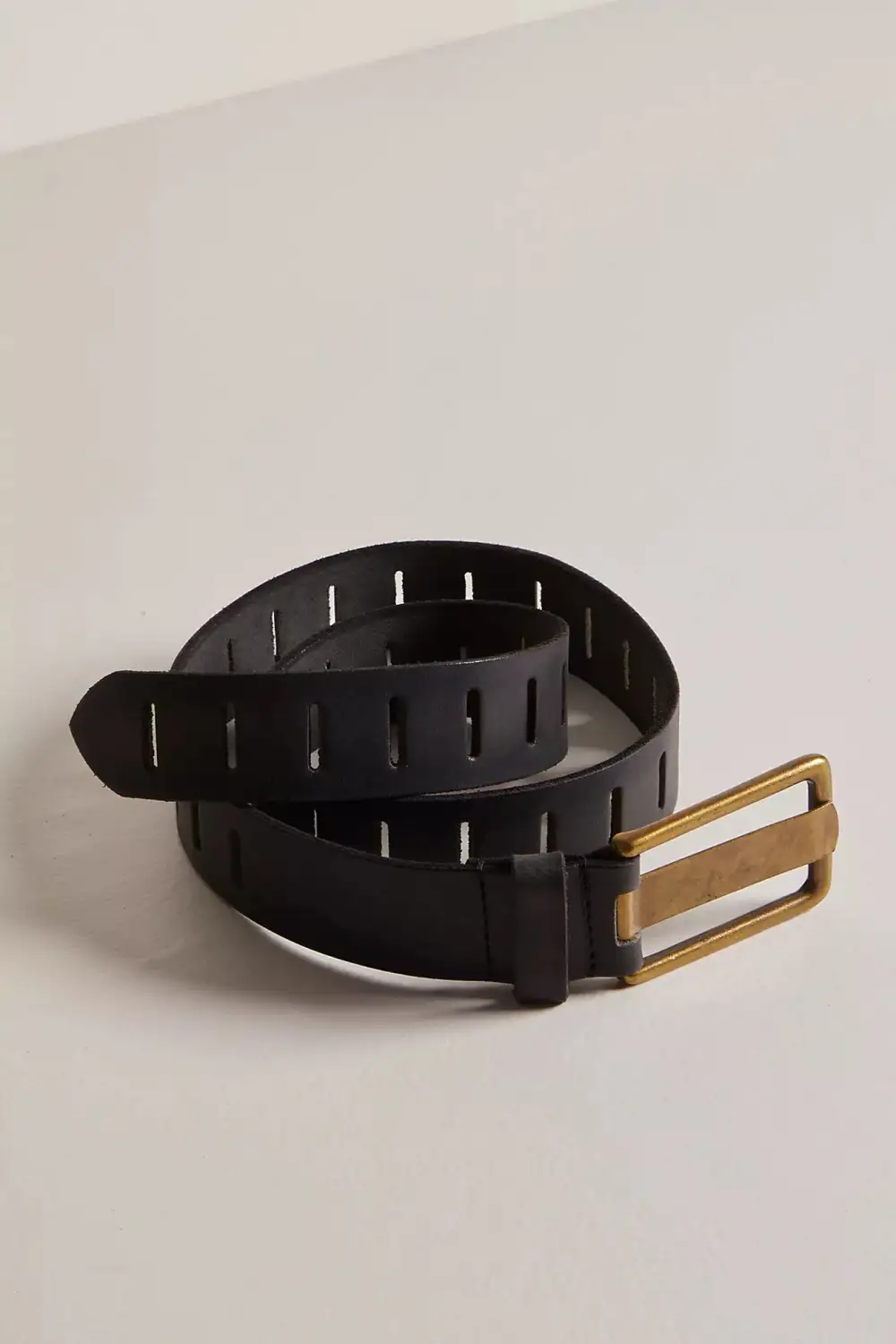 Sleek Everyday Leather Belt