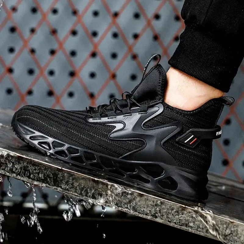 Men's Reinforced Toe Utility Boots