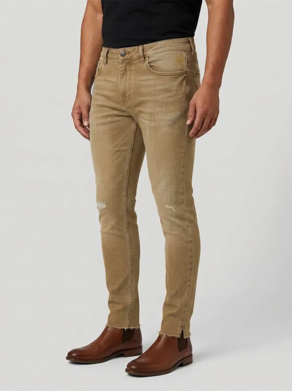 Men's Distressed Faded Blue Embroidered Emblem Slim-Fit Jeans