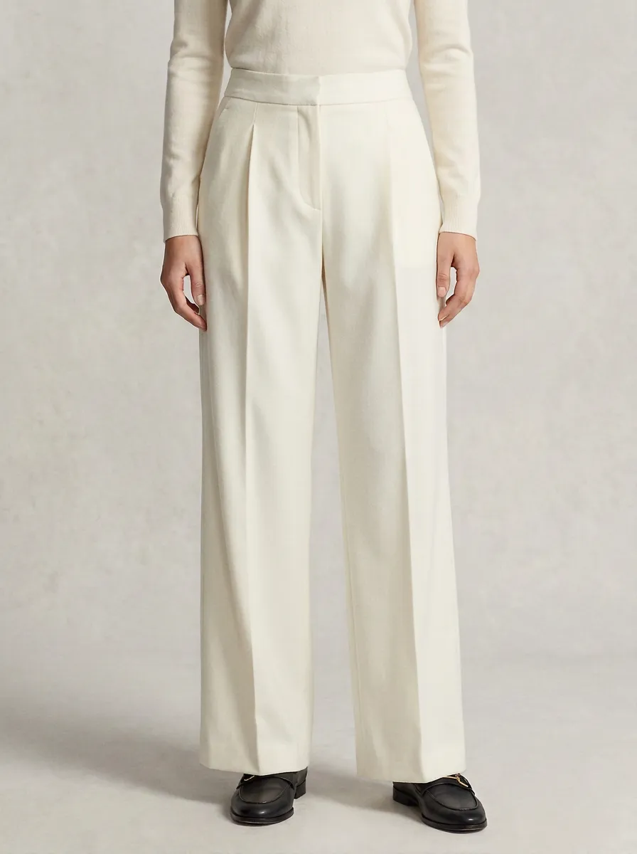 Relaxed Style Pleated Wide-Leg Trousers
