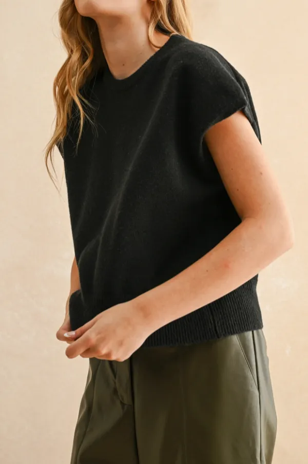 Black Short Sleeve Crew Neck Knit Sweater