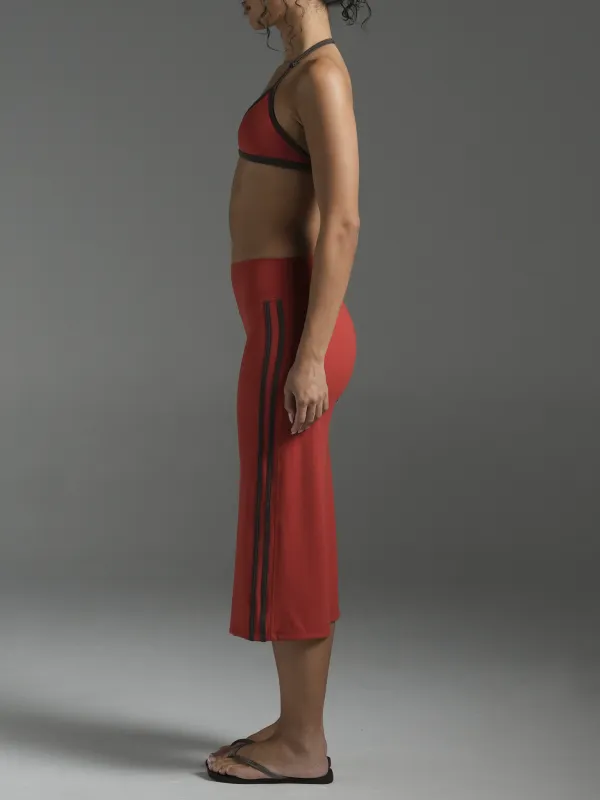 Classic Wide-Leg Striped Scrunch-Detail Sculpting Capri Leggings