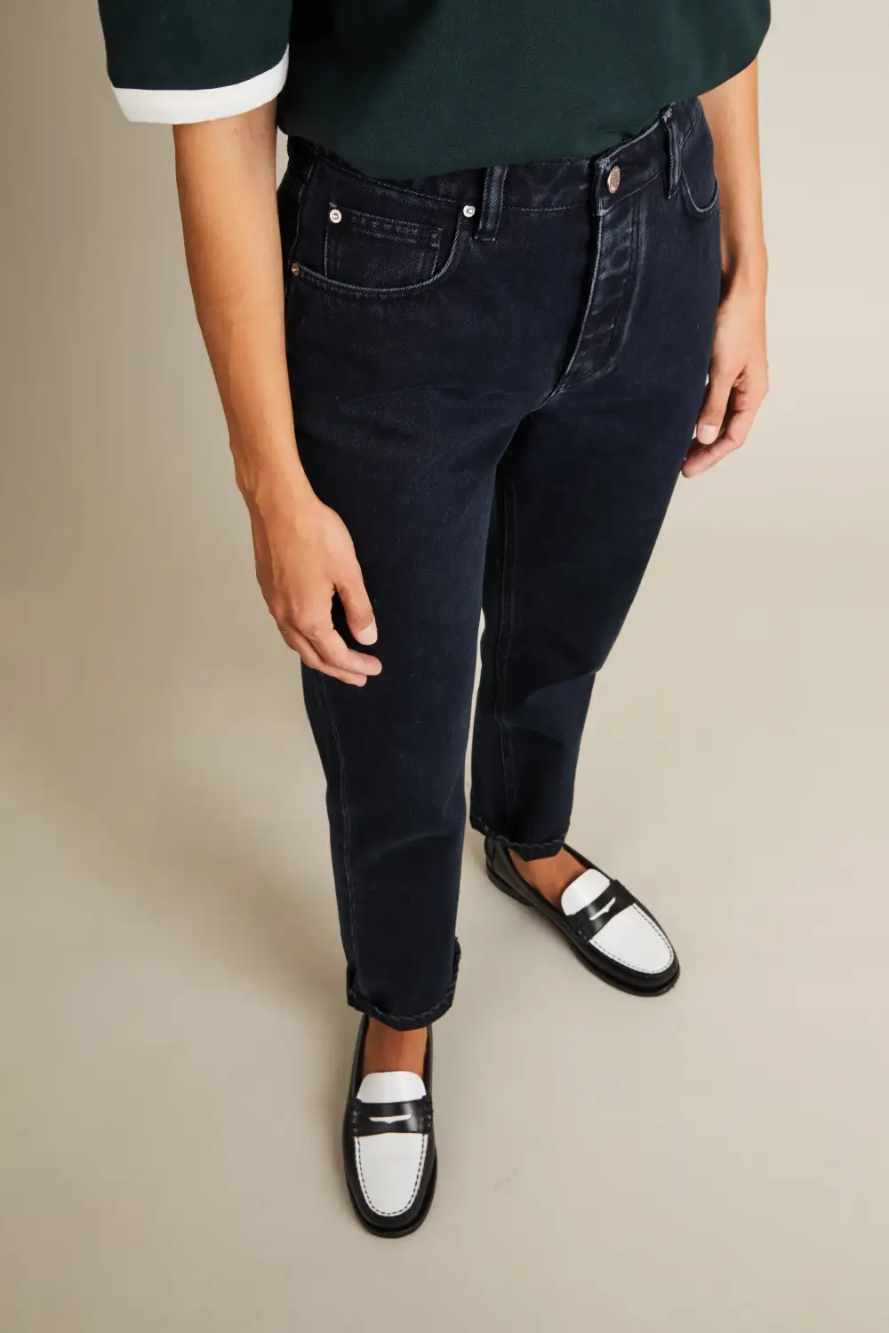 Women's Slim Straight Mid Rise Jeans