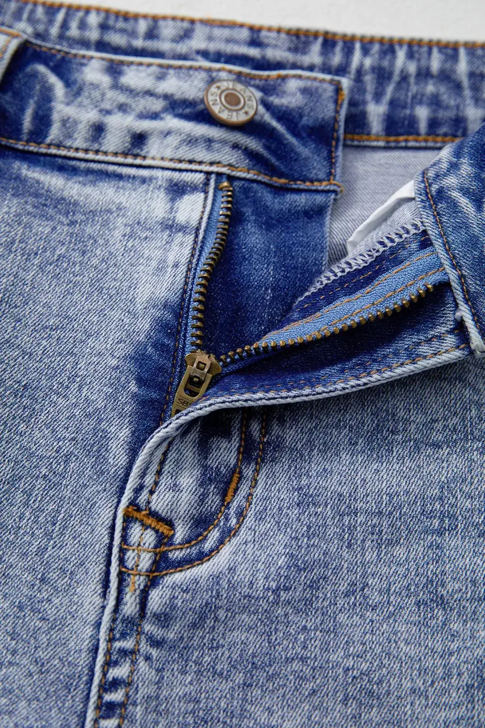 Pull On Pocket Detail Shorts