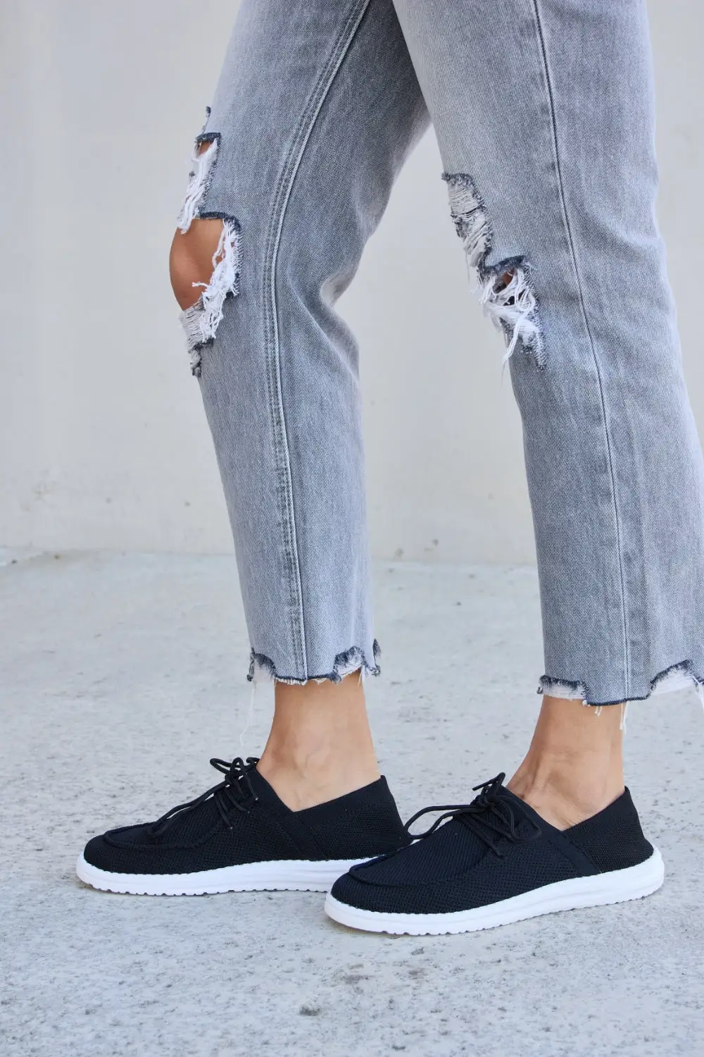 Everyday Lace Flats Sneakers