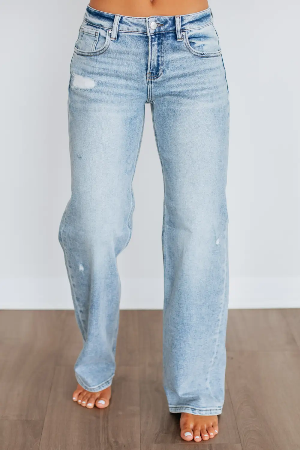 Women's Low Rise Wide Leg Distressed Jeans