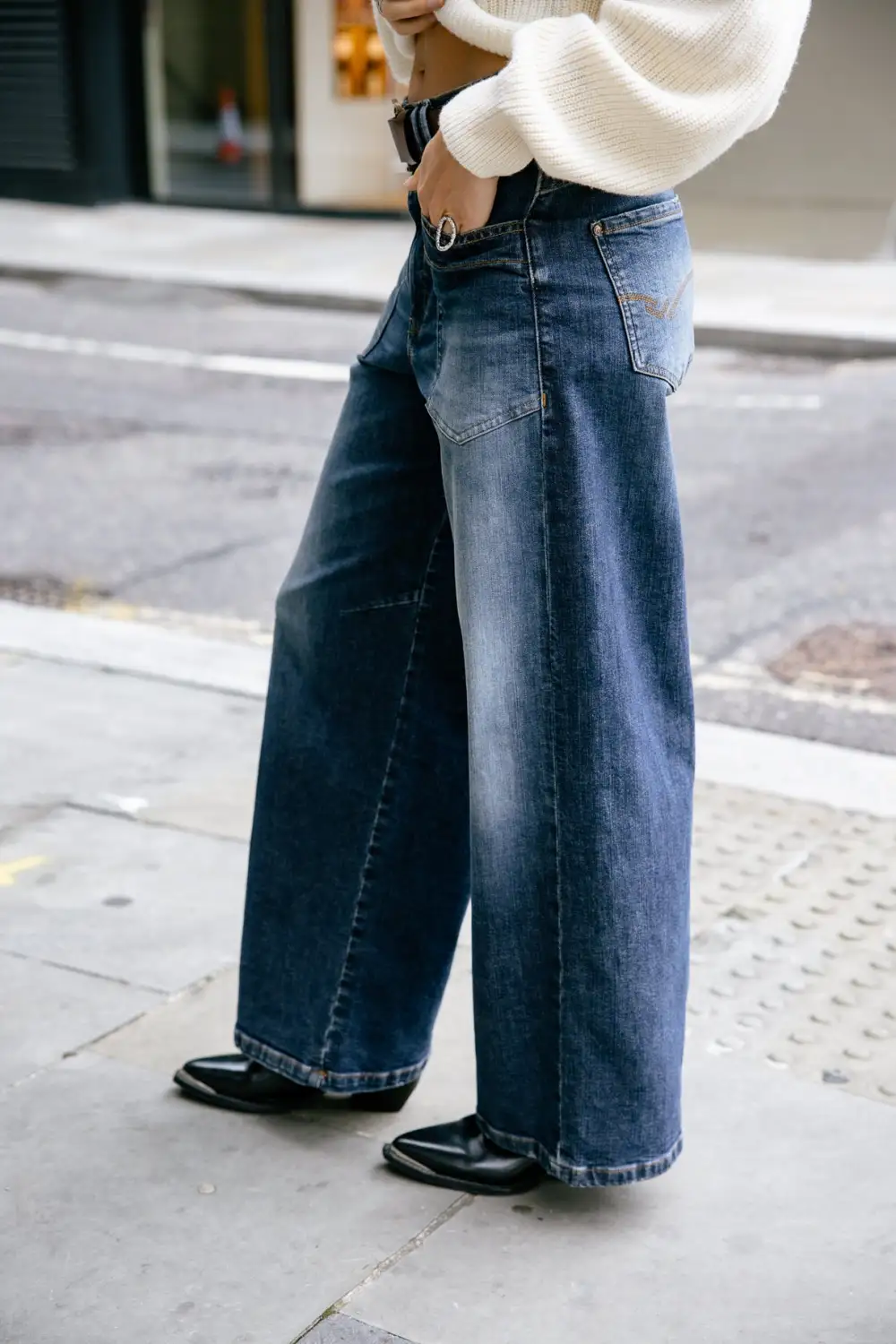 Women's Modern Contemporary Denim Jeans