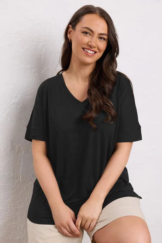 ESSENTIAL 2 PACK Curve Black V-Neck Modal Rich T-Shirts detail 1