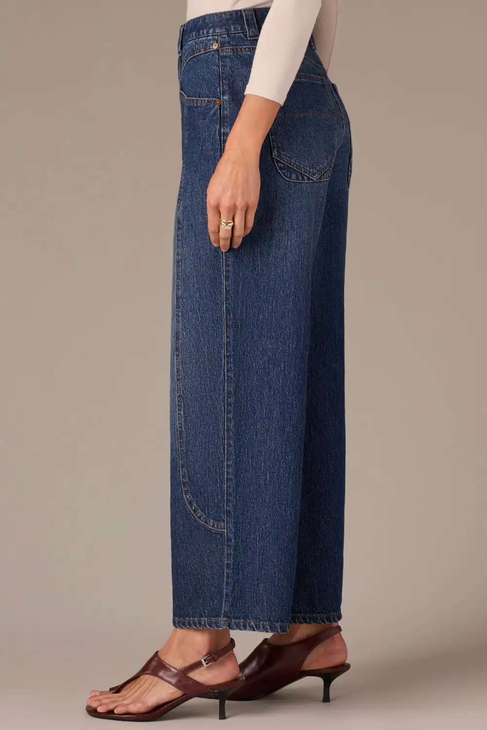 High Rise Barely Barrel Jeans V-pockets Front Panels