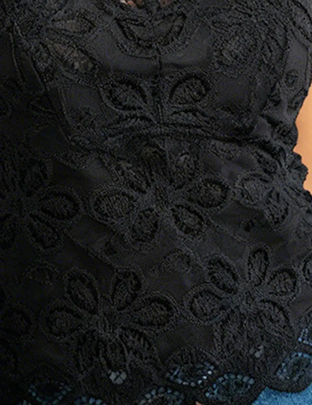 Romantic Lace Crochet Scalloped Hem Cami Top