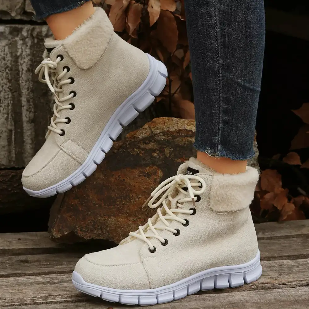 Lace-Up Round Toe Boots