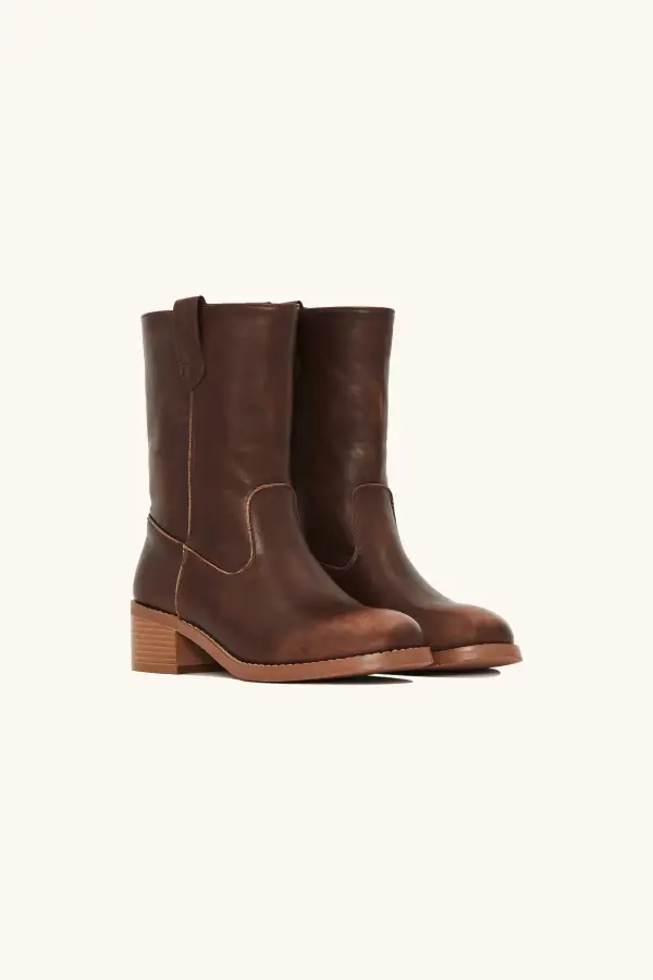 Minimal Mid Height Riding Boots