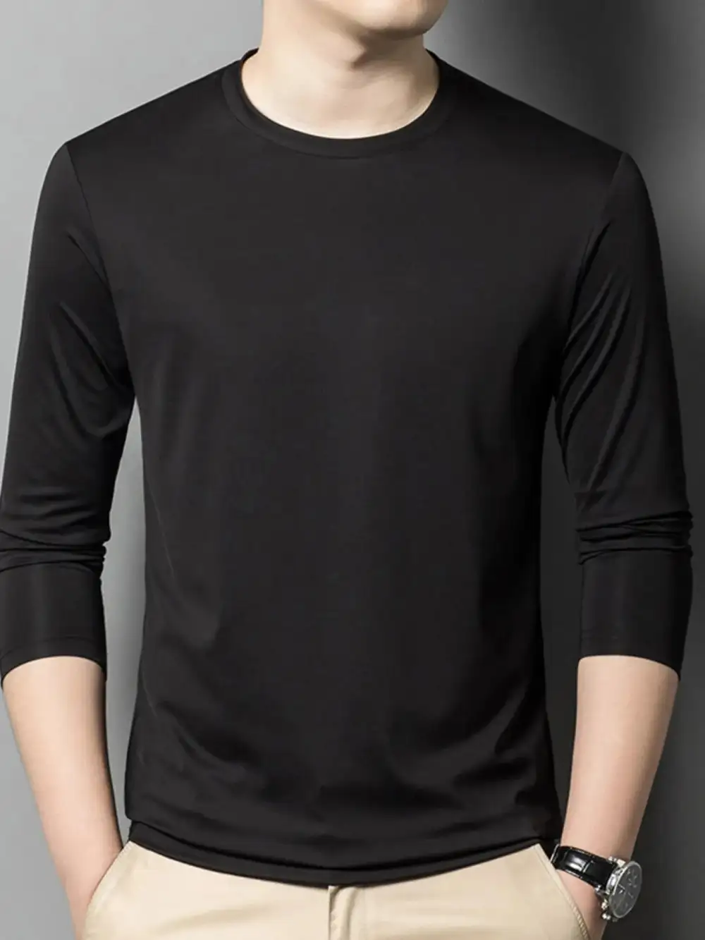 Round-Neck Long-Sleeve T-Shirt