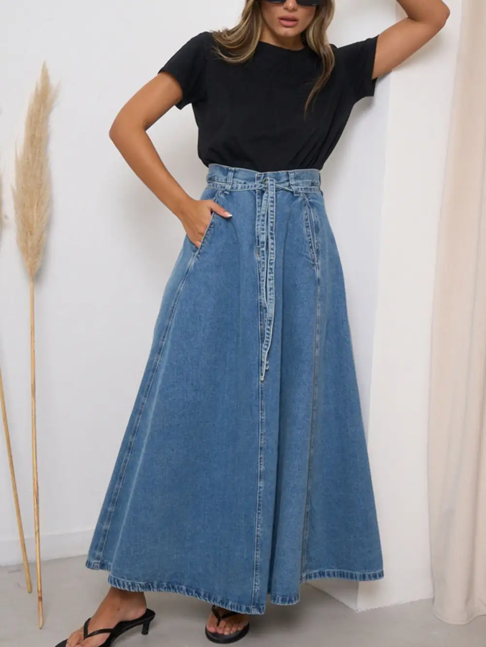 High-Waisted Skirt Maxi