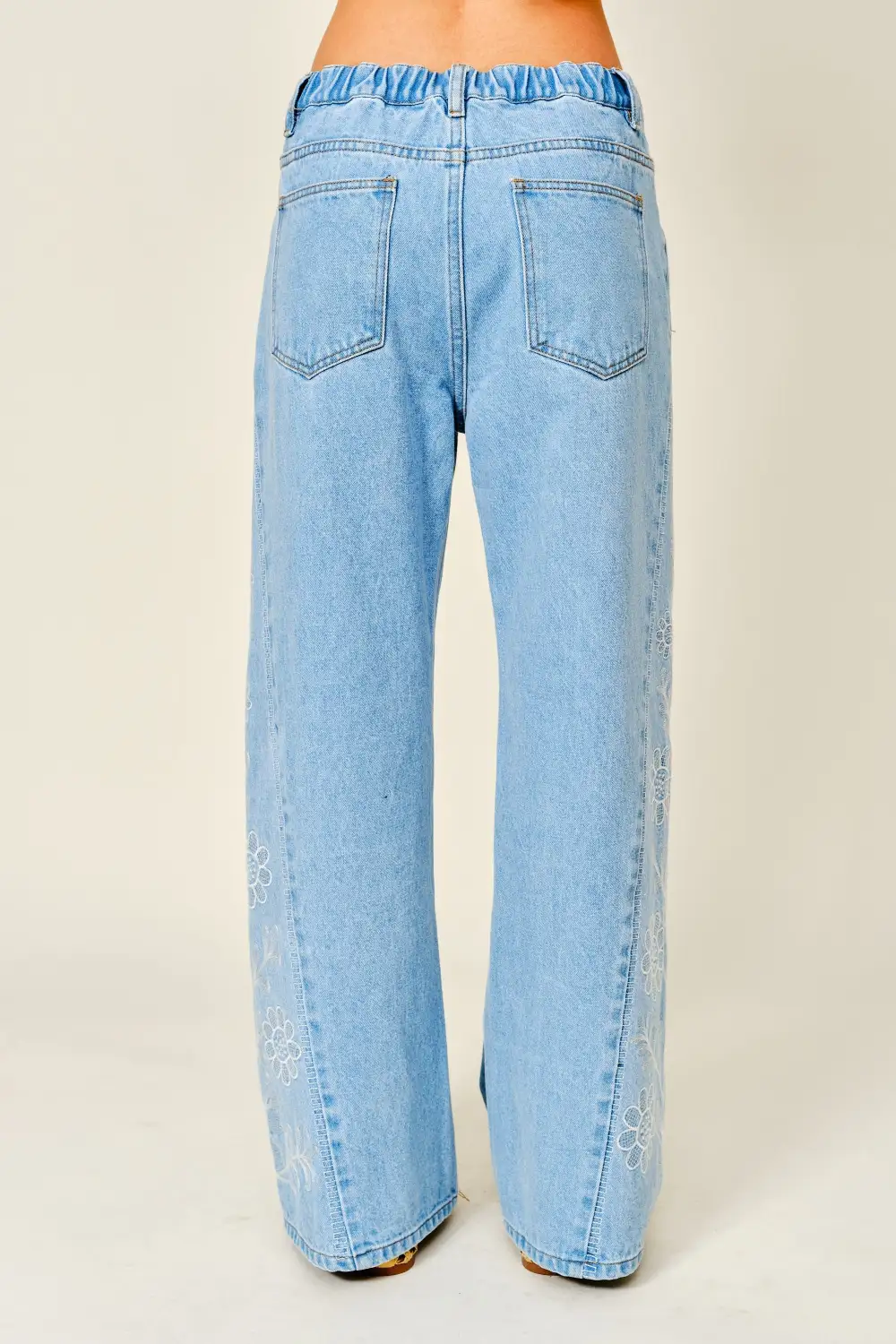 Women's Side-Embroidered Wide-Leg Jeans