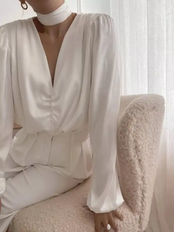 Refined V-Neck Ruched Long Sleeve Blouse