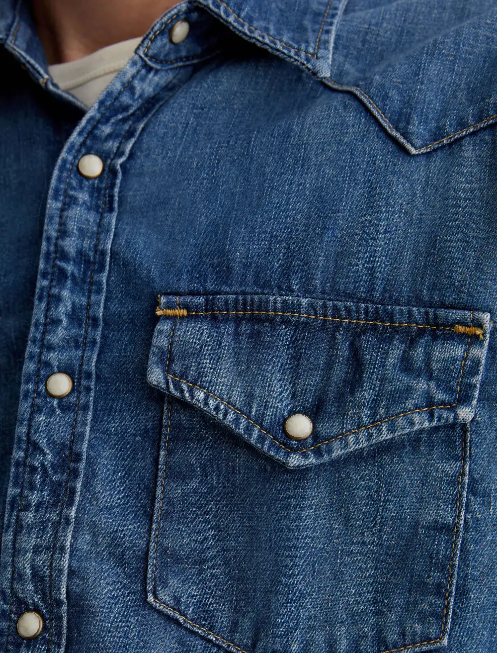 Men's Refined Everyday Denim Shirt