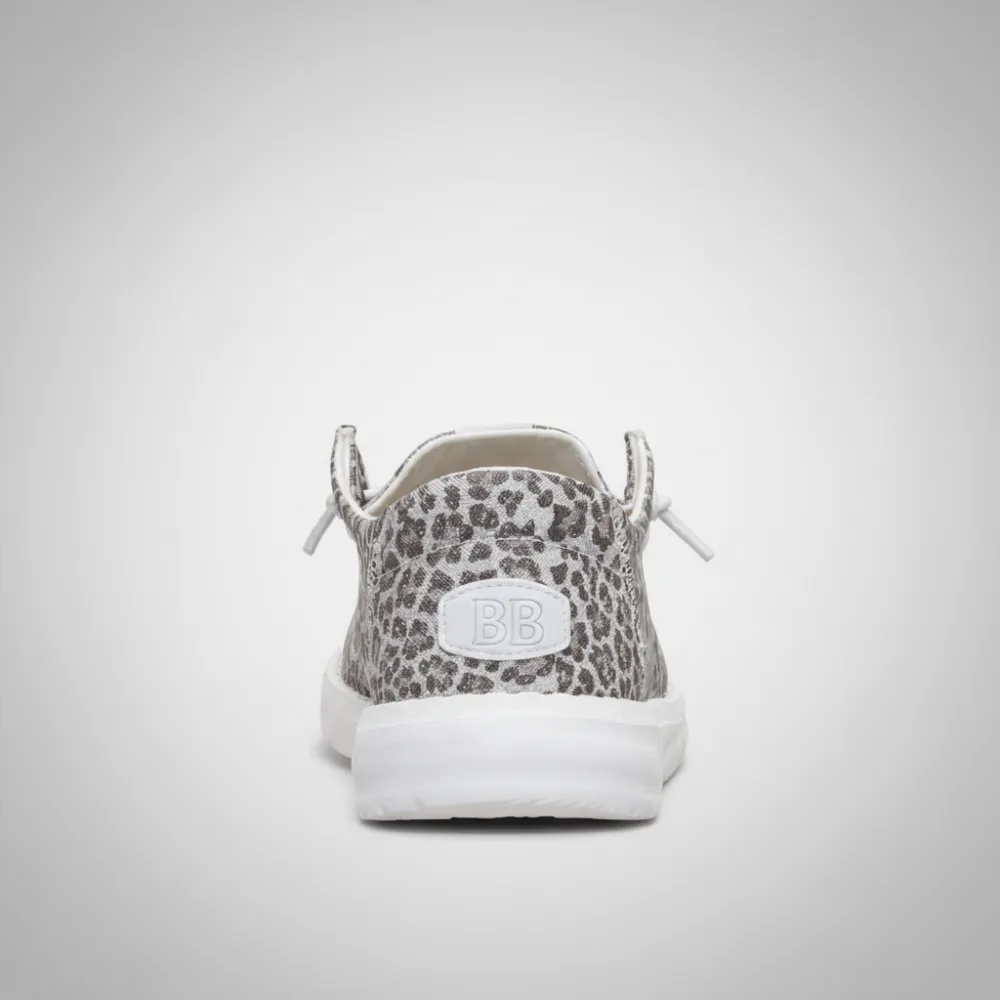Wendy Luxe Leo Casual Shoes