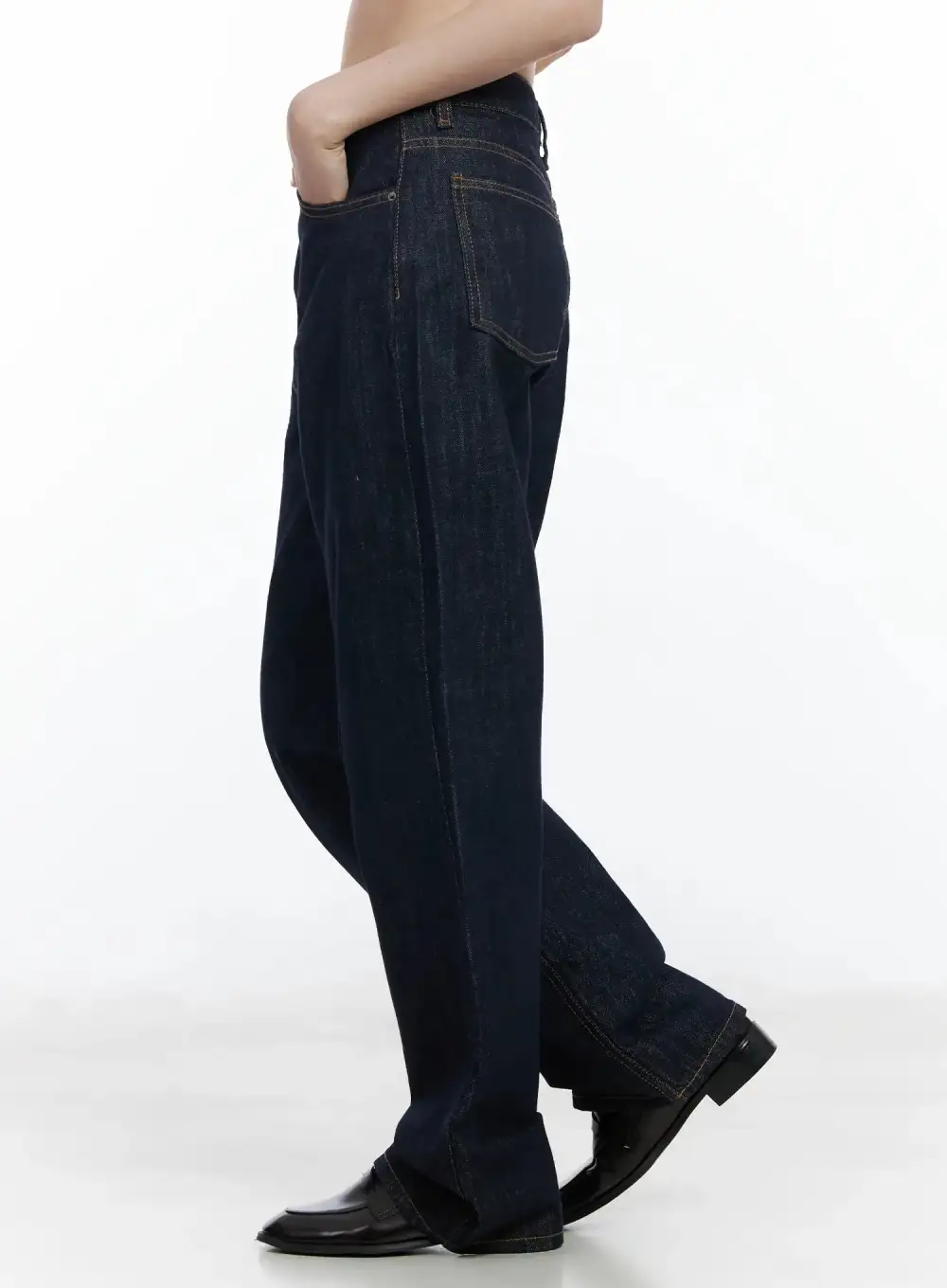 Pocketed Stitched Wide Leg Jeans