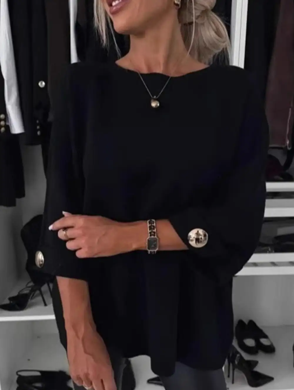 Round Neck and Mid-Sleeve Knitted Top