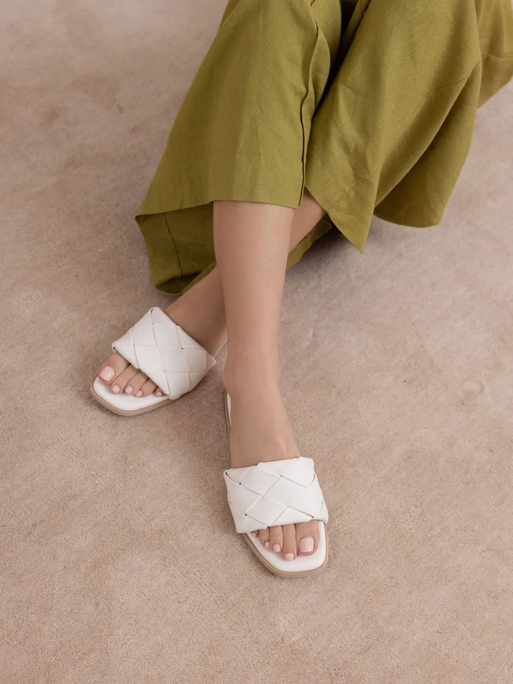 Woven Timeless Flat Sandals