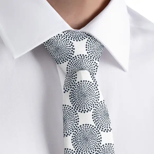 Polished Geometric Detail Necktie