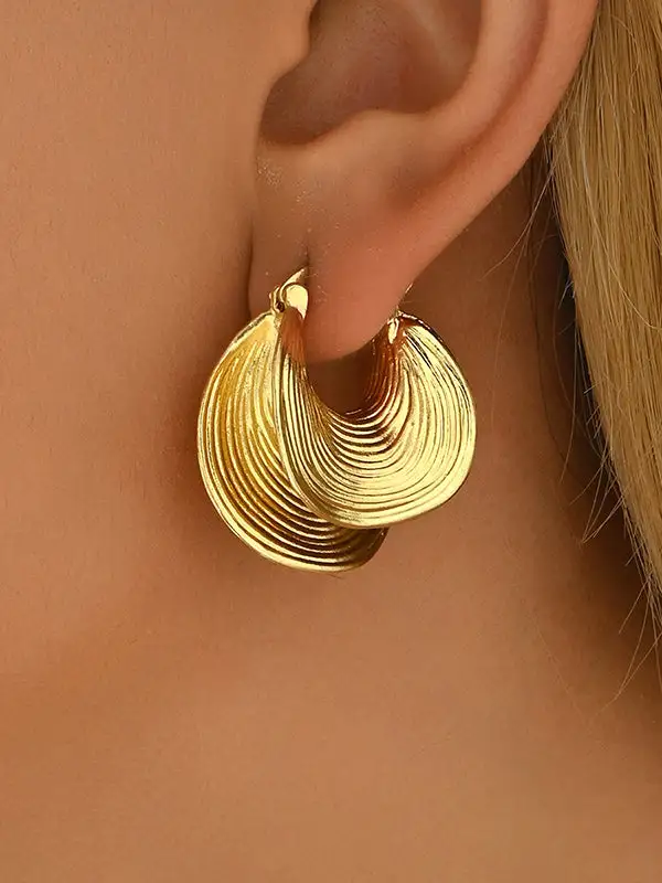Expressive Nature-Inspired Drop Earrings