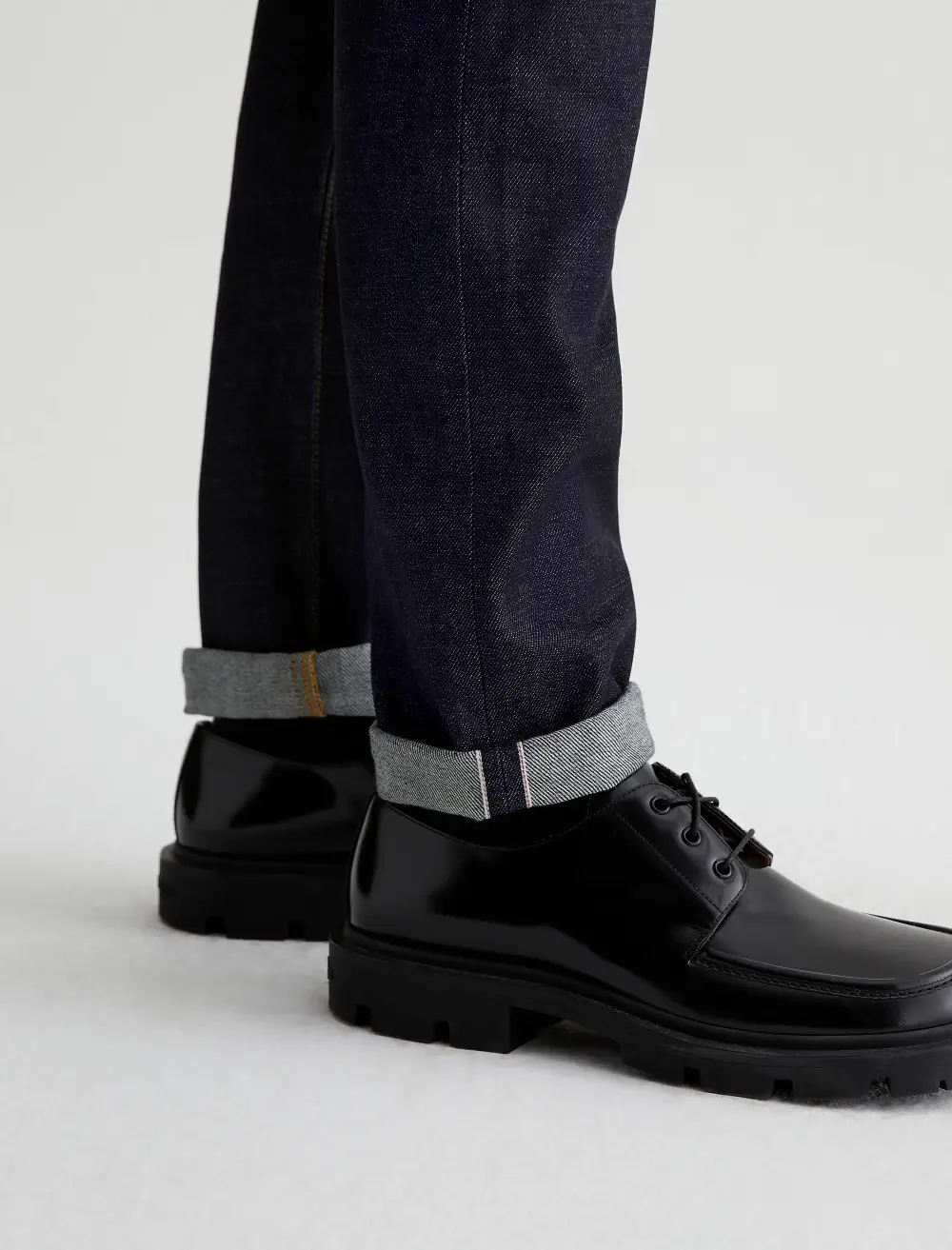 Men's Modern Slim Mid Rise Selvedge Jeans