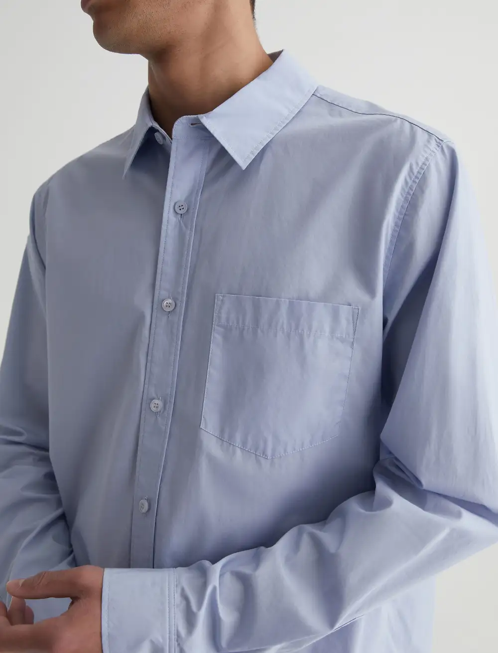 Men's Classic Fit Button-Up Shirt
