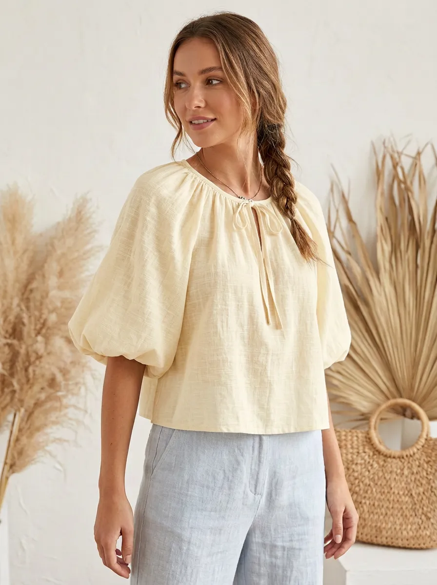 Casual Essential Women's Puff-Sleeve Blouse