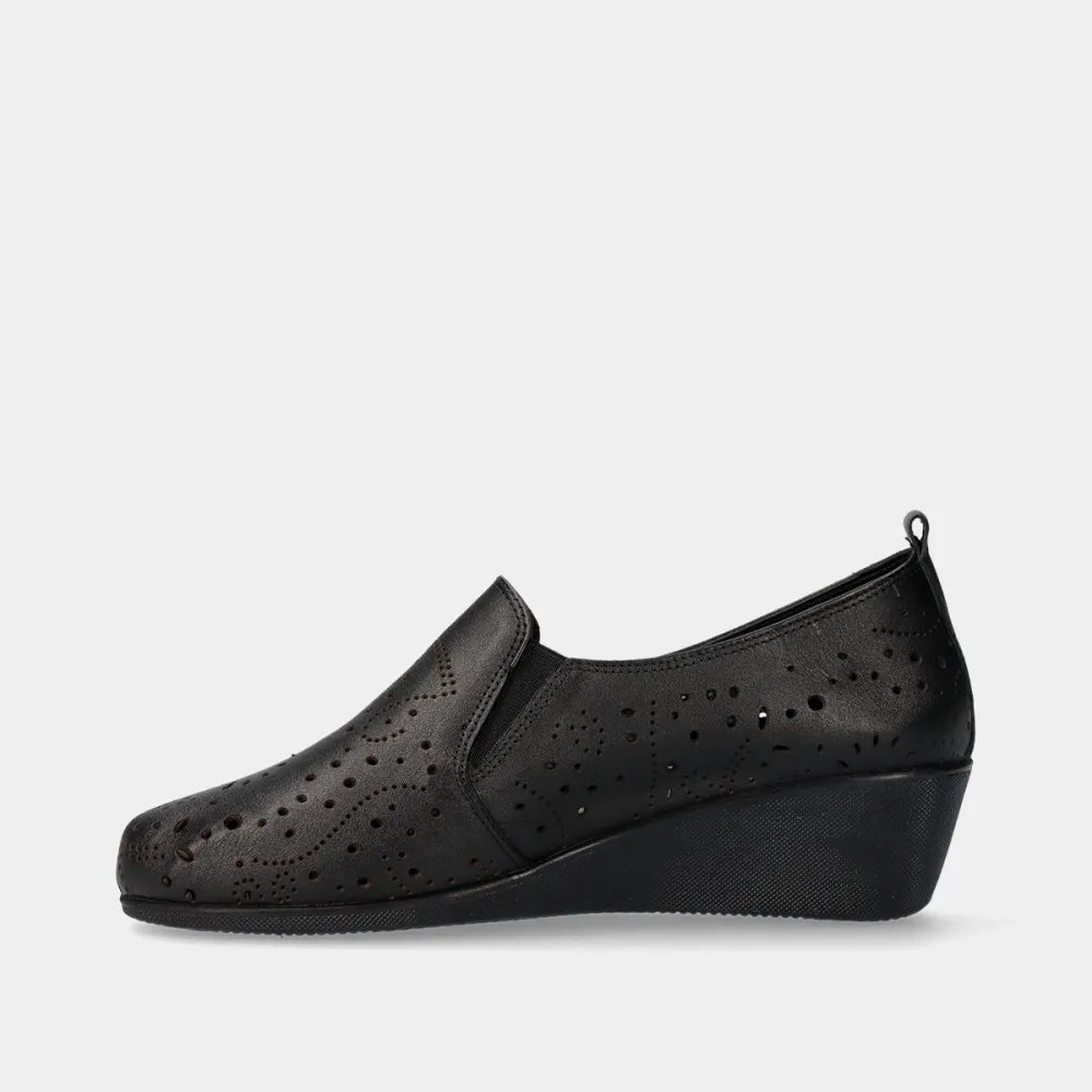 Modern Leather Comfort Pumps