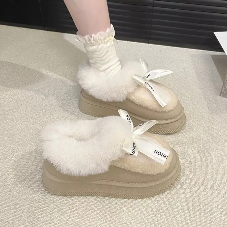 Chic Round Toe Platform Boots