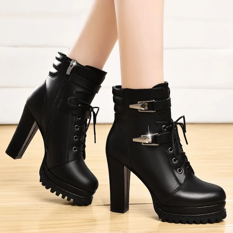 Round Toe Chunky Heel Everyday Pumps