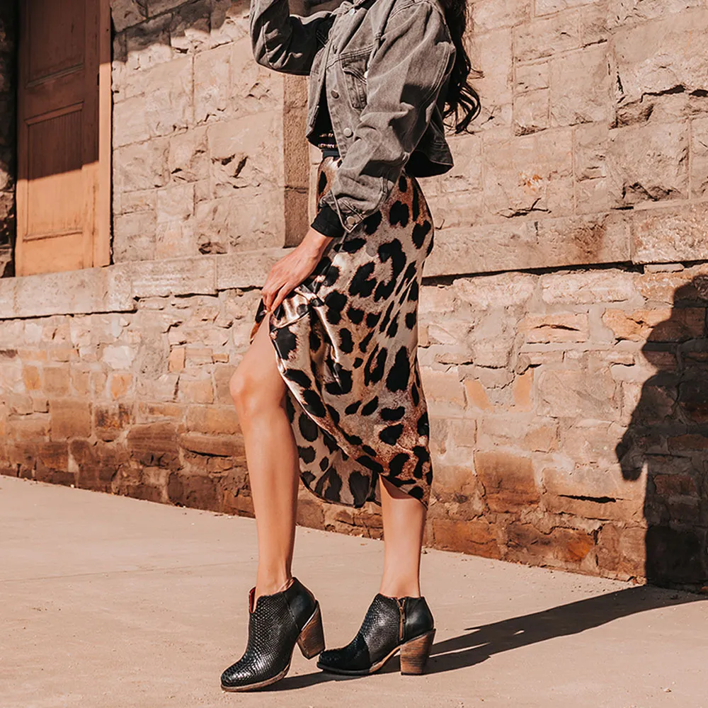 Faux-Leather Snakeskin-Print Zip-Up Round-Toe Ankle Boots