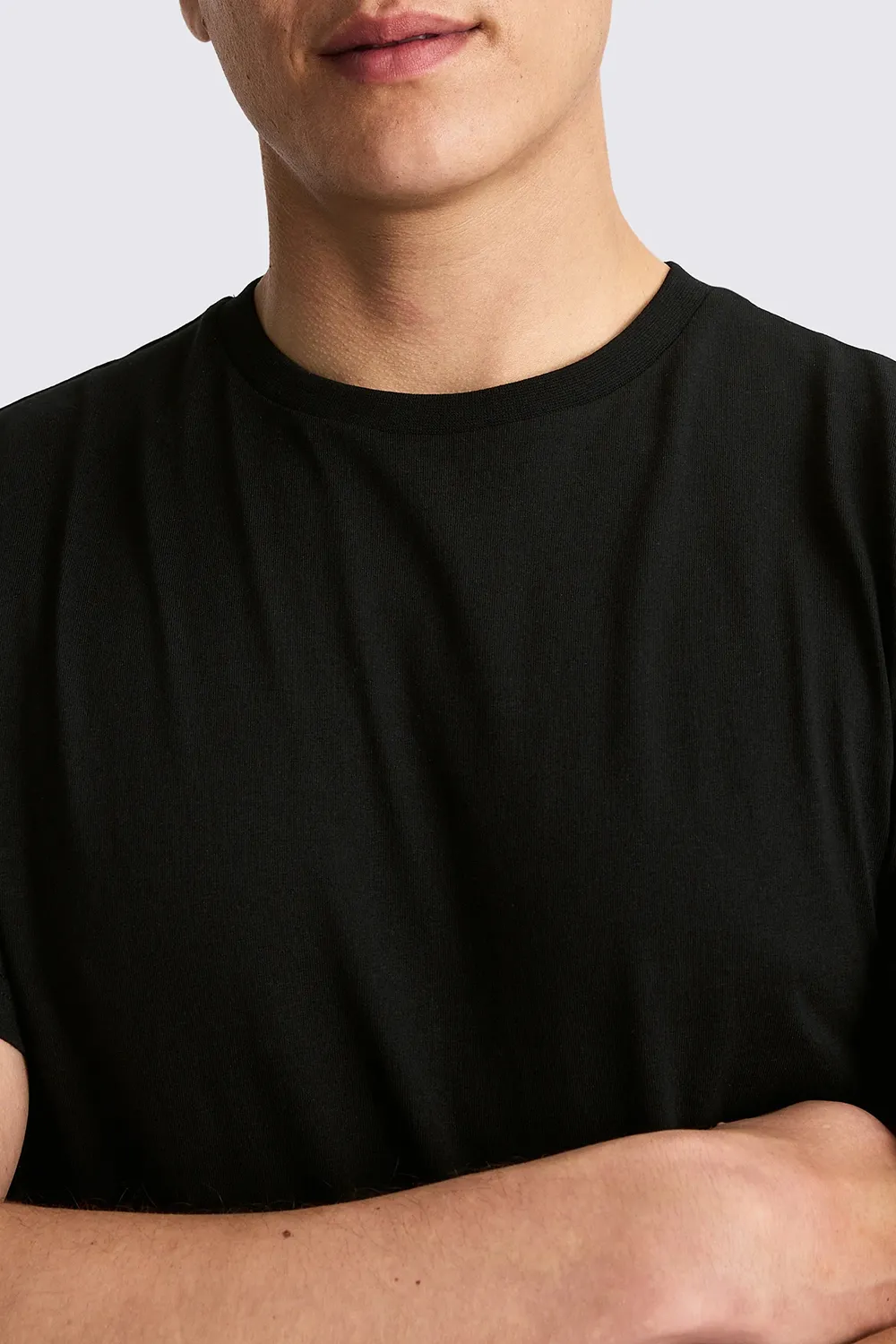 Versatile Black Round-Neck Pure Cotton Casual T-Shirt
