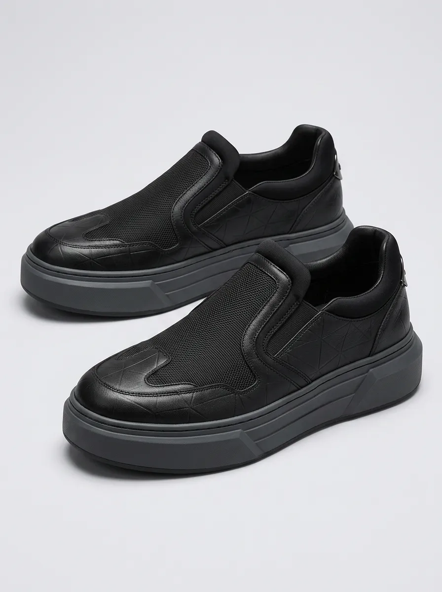 Men's Geometric Pattern Black Mesh Slip-on Platform Shoes