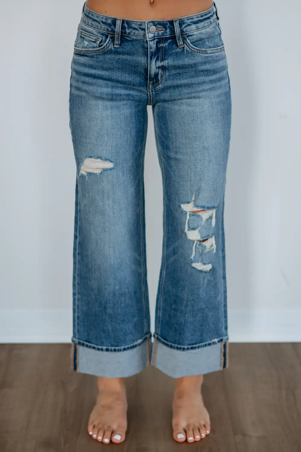 Women's Mid Rise Wide Leg Cropped Jeans