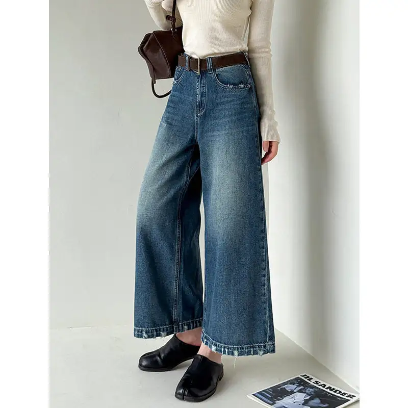 Comfort Loose Fit Wide Leg Jeans