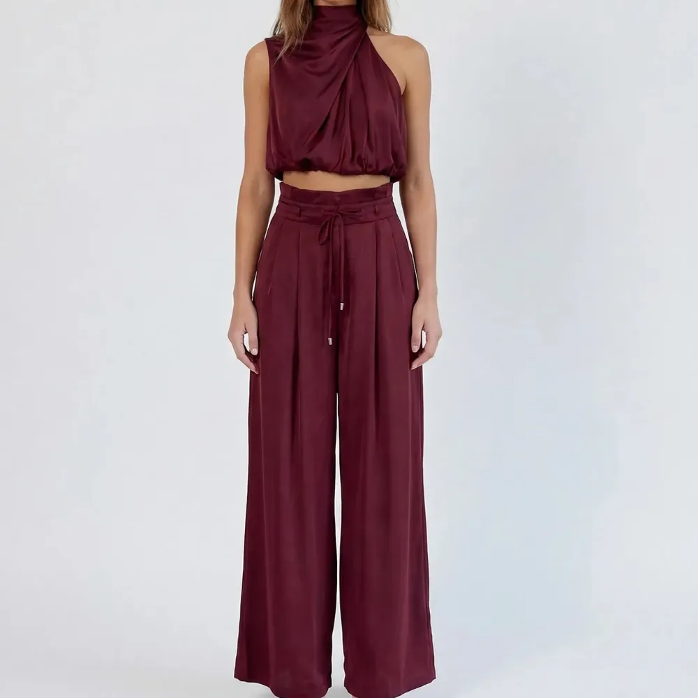 Sleeveless Halter Neck Wide