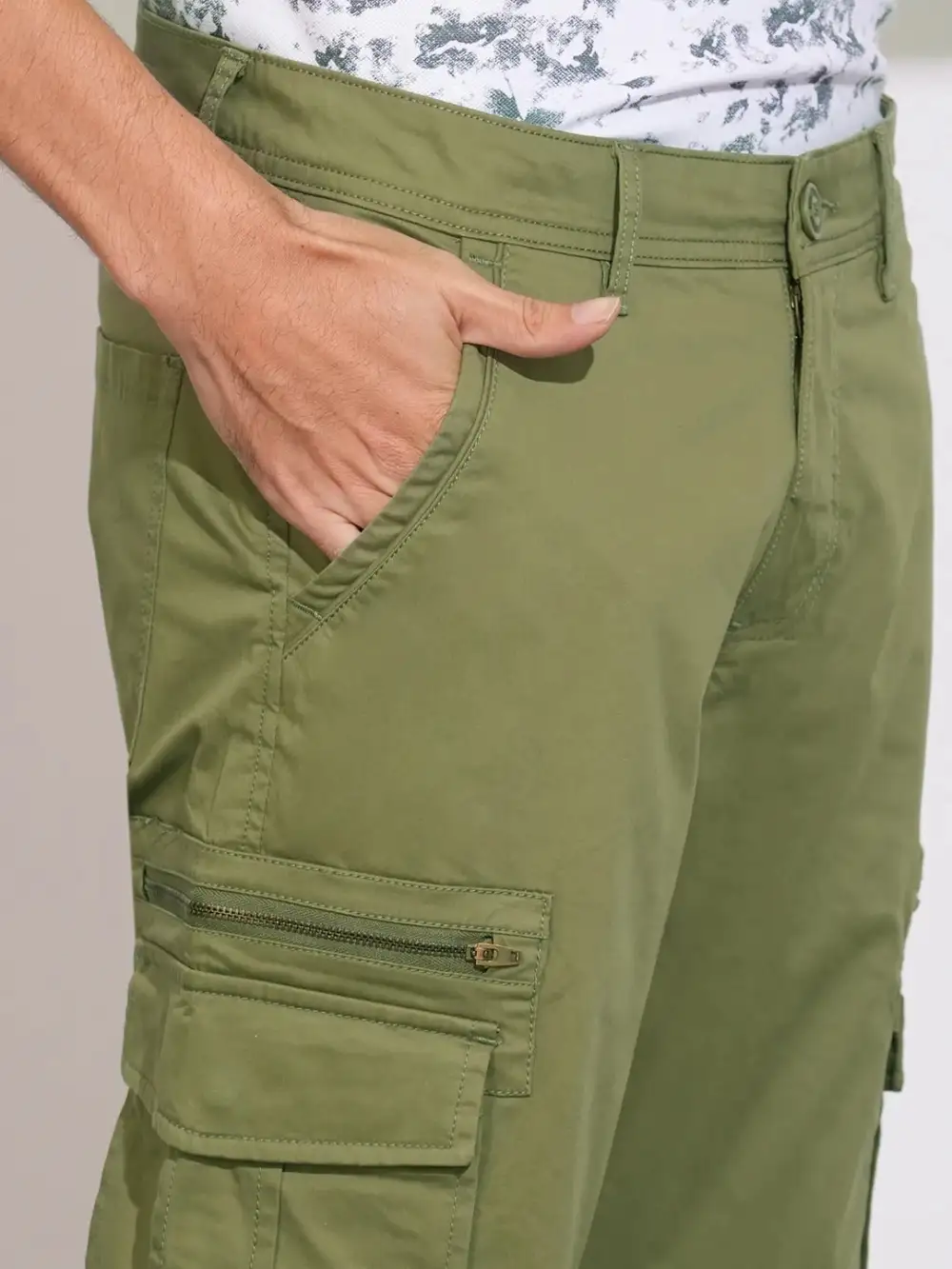 Slim-Fit Mid-Rise Cargo Trousers