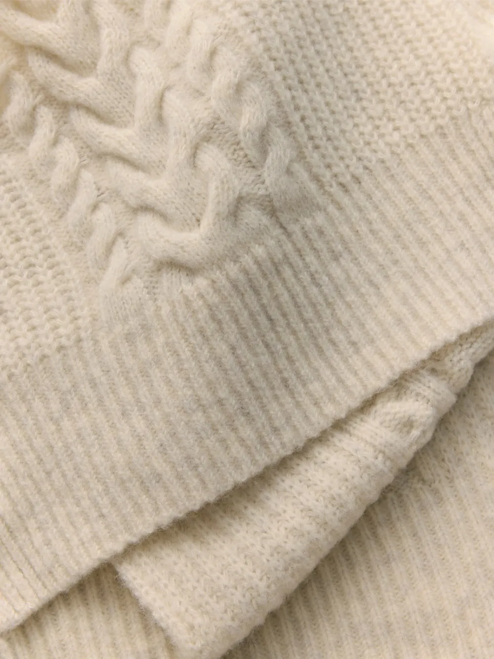 Thick Knitted Scarf