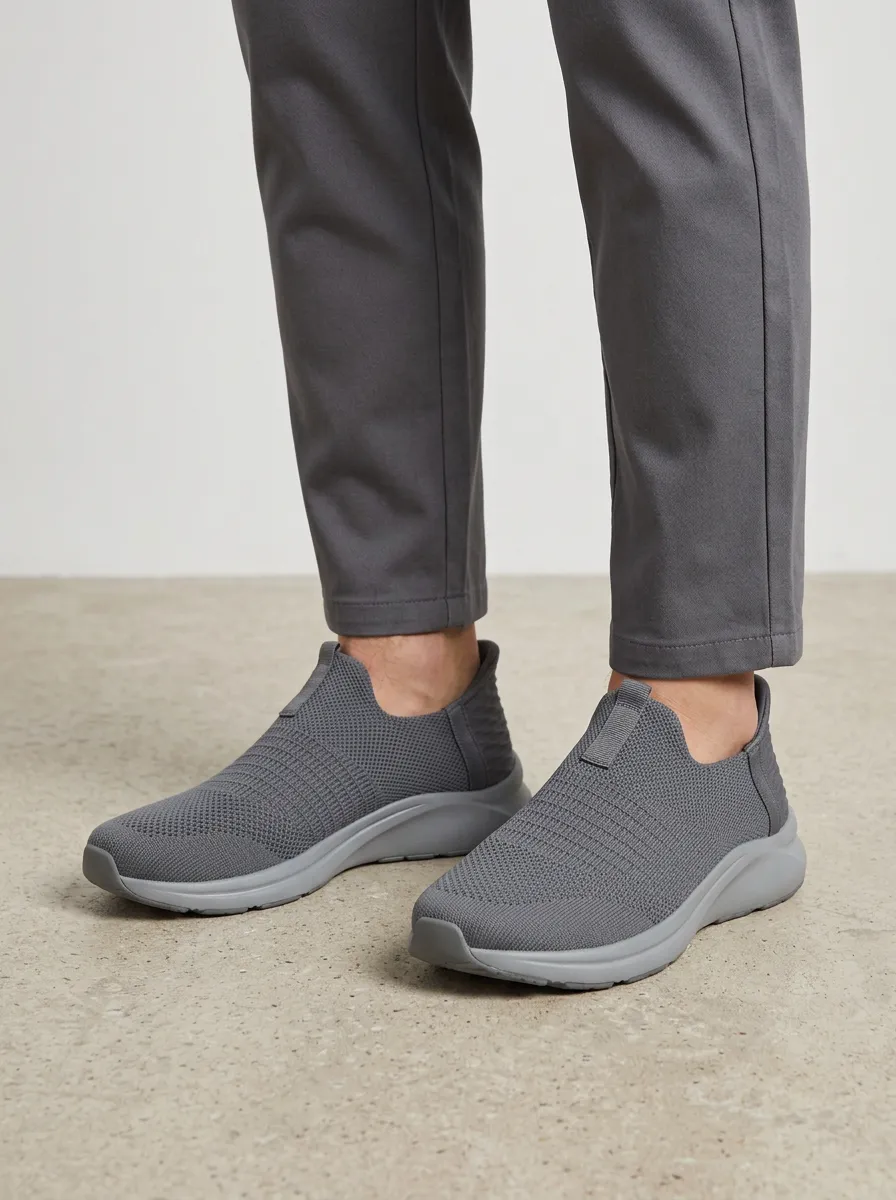 Unisex Casual Daily Wear Knit Slip-On Sneakers