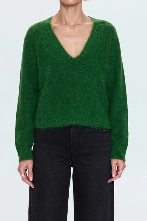 Women's Green V Neck Knit Pullover Sweater