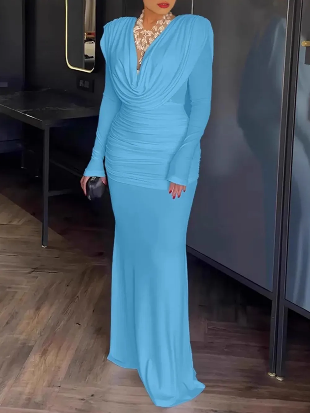Relaxed Shape Ruched Long Sleeve Maxi Dress