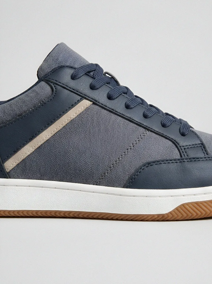 Men's Minimal Court Lace-Up Skate Shoes