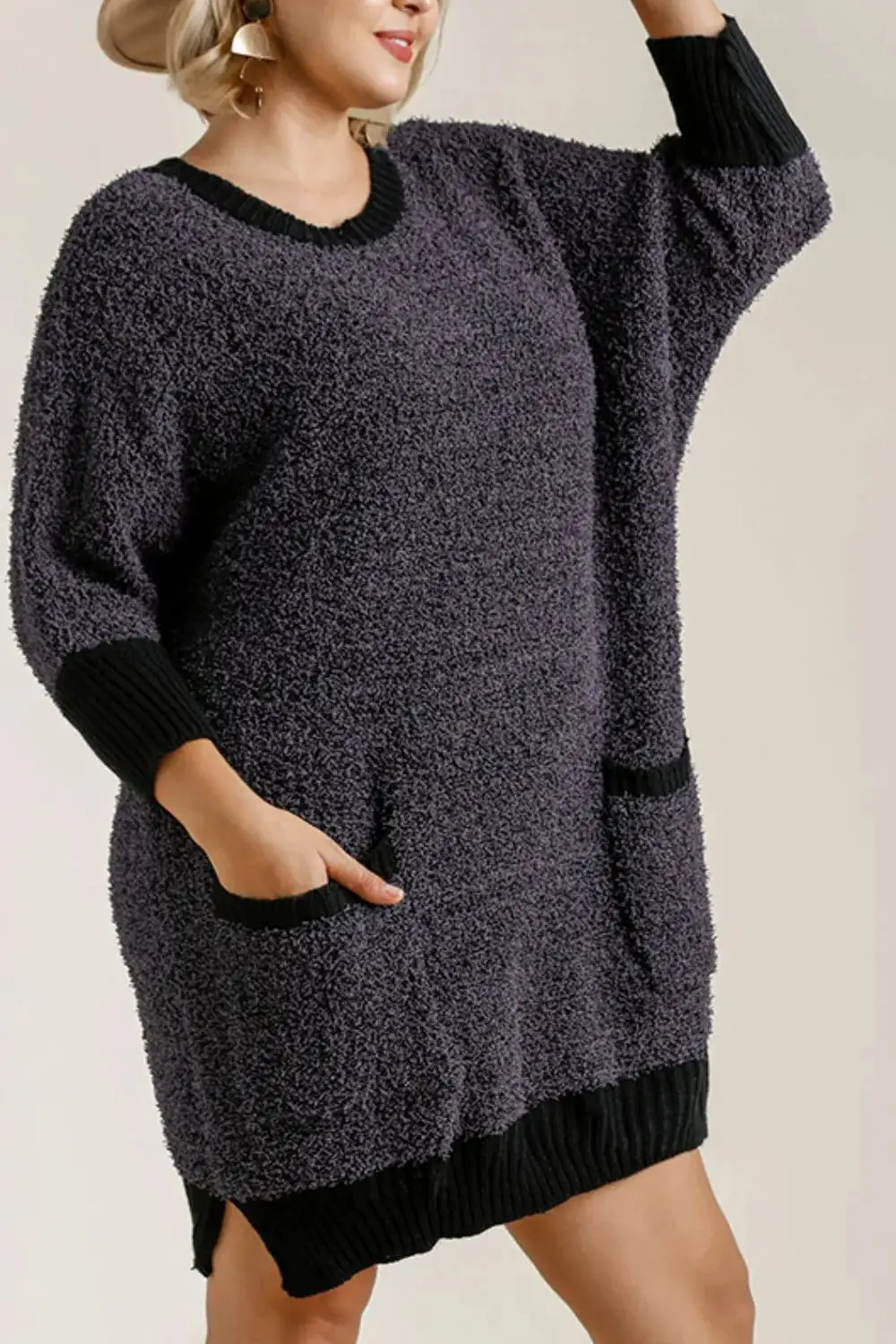 Ribbed Hem Round Neck / Sleeve Sweater Dress with Pockets