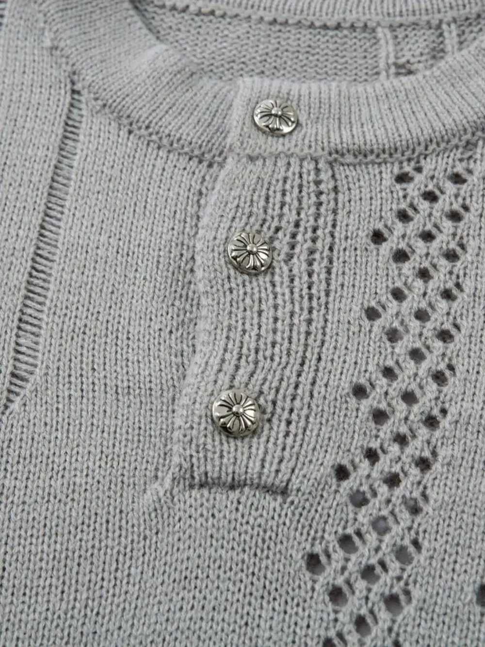 Textured Graphic Crew Neck Tee