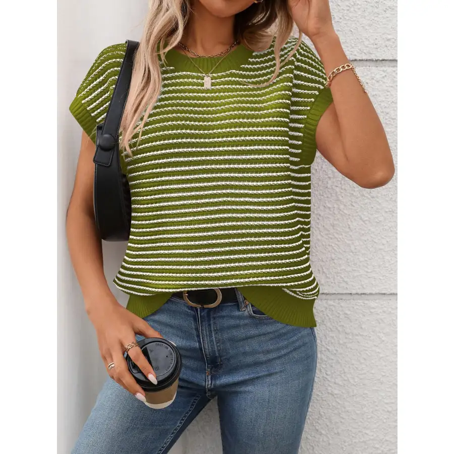 Round Neck Short Sleeve Knit Top