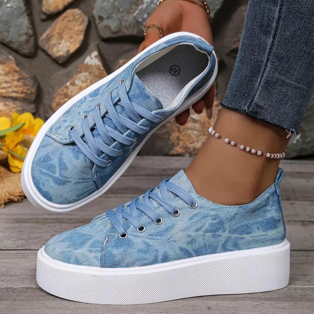 Classic Round Toe Platform Sneakers
